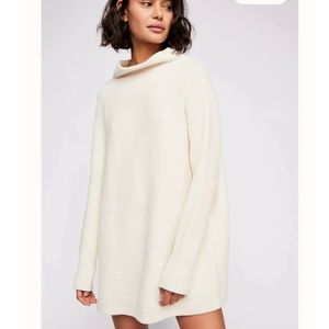 Free People Ottoman Slouchy Tunic Mock Neck Sweater Ivory Size Large
